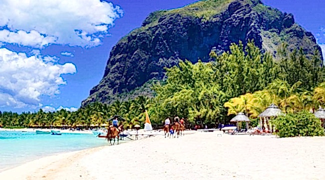 En Popüler Yaz Kaçamakları ve Alternatif Rotalar